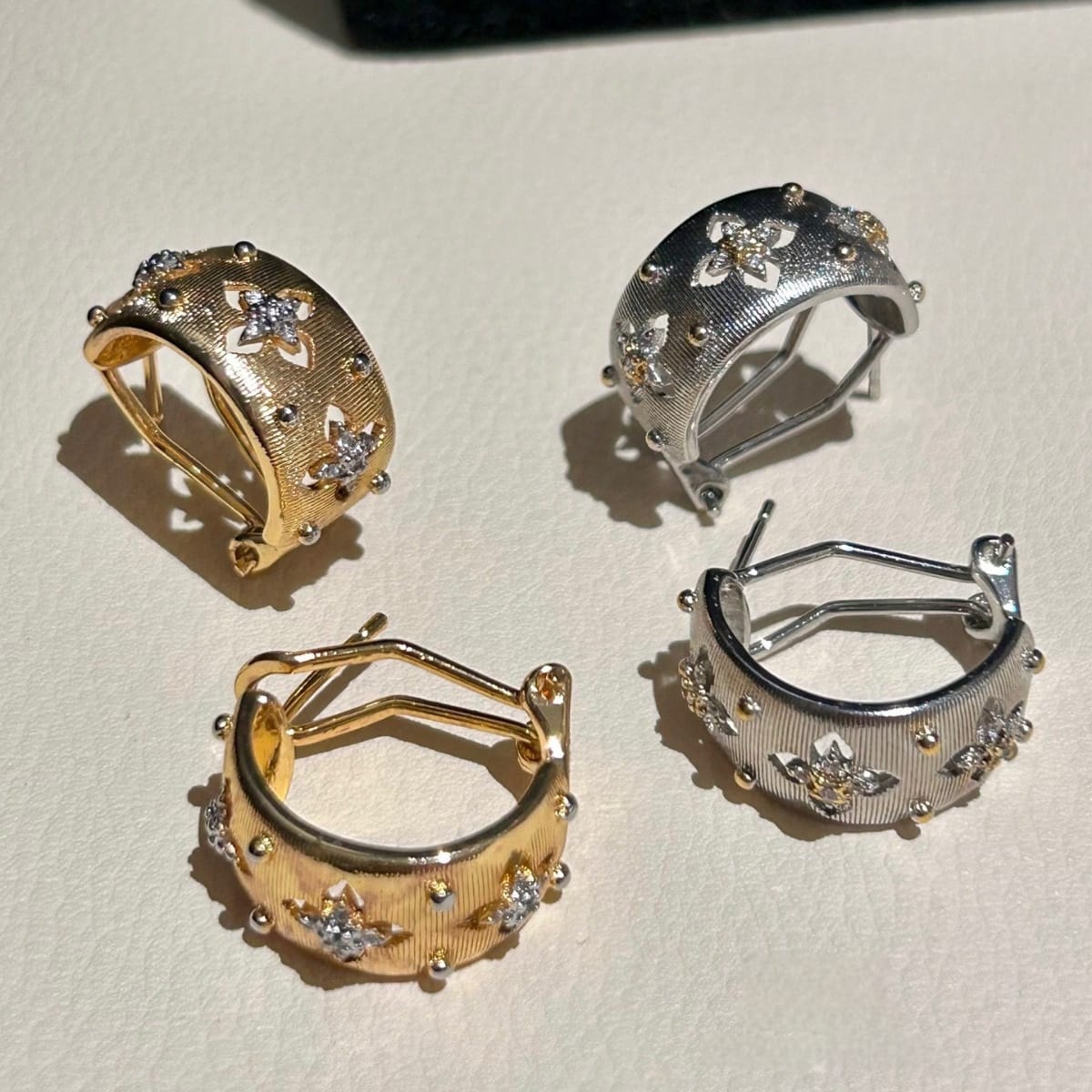 Elegant Small Loops - Gold