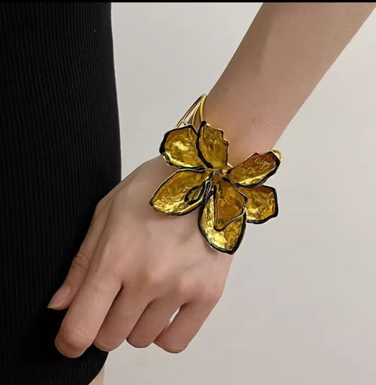 Golden Petal Bracelet.