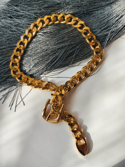 Midnight Bond Choker - Gold.